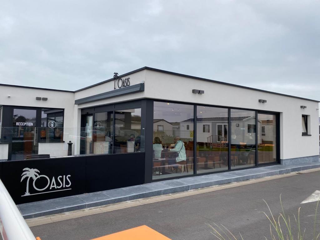 Camping Oasis Louisiane Grand Large III Hotel Oostende Exterior foto